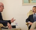 وزير الخارجية يلتقي المنسق المقيم للأمم المتحدة للشؤون الإنسانية في اليمن