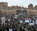 صنعاء تخرج بمسيرة حاشدة تفويضا للخيارات الاستراتيجية لصد العدوان السعودي "صور"