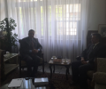 السفير اليمني بسوريا يلتقى عميد السلك الدبلوماسي العربي السفير الجزائري بدمشق